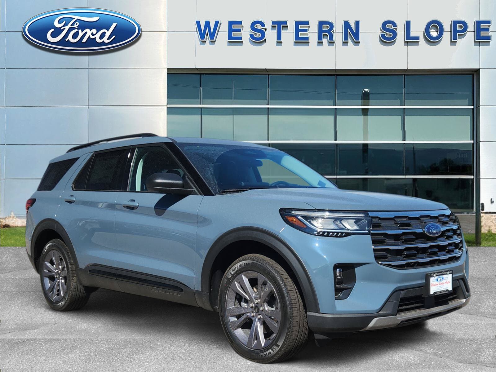 2026 Ford Explorer Active — photo 1 of 16