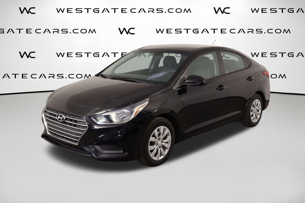 2022 Hyundai Accent SE — photo 1 of 43