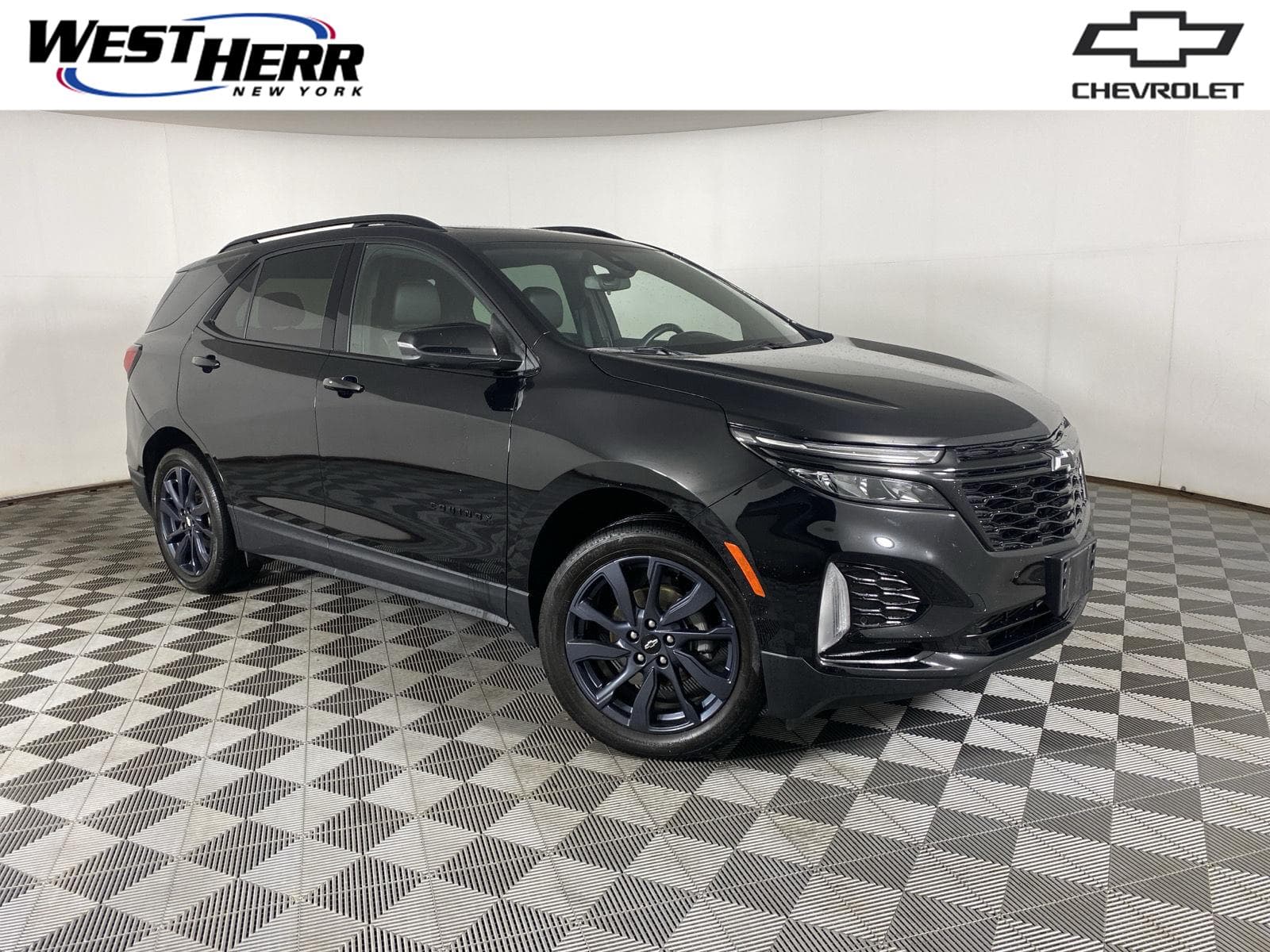 2024 Chevrolet Equinox RS — photo 1 of 28