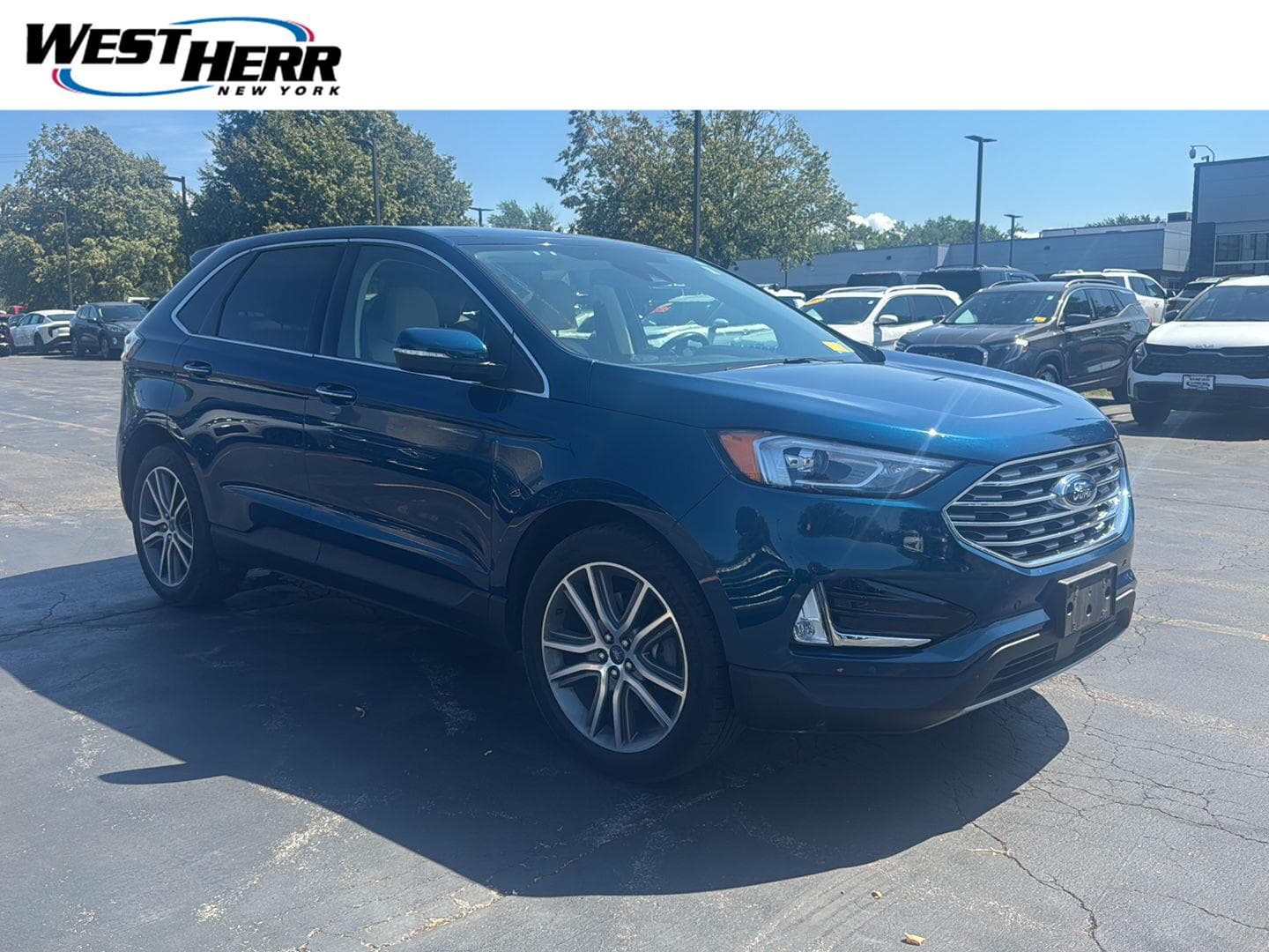 2020 Ford Edge Titanium — photo 1 of 22