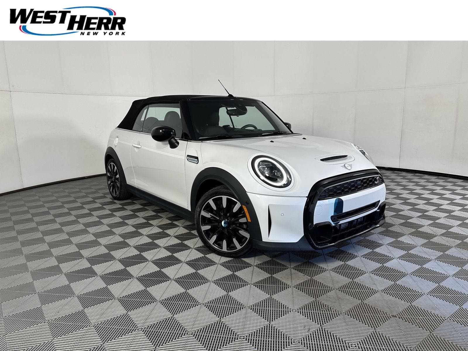 2024 Mini Convertible Cooper S — photo 1 of 26