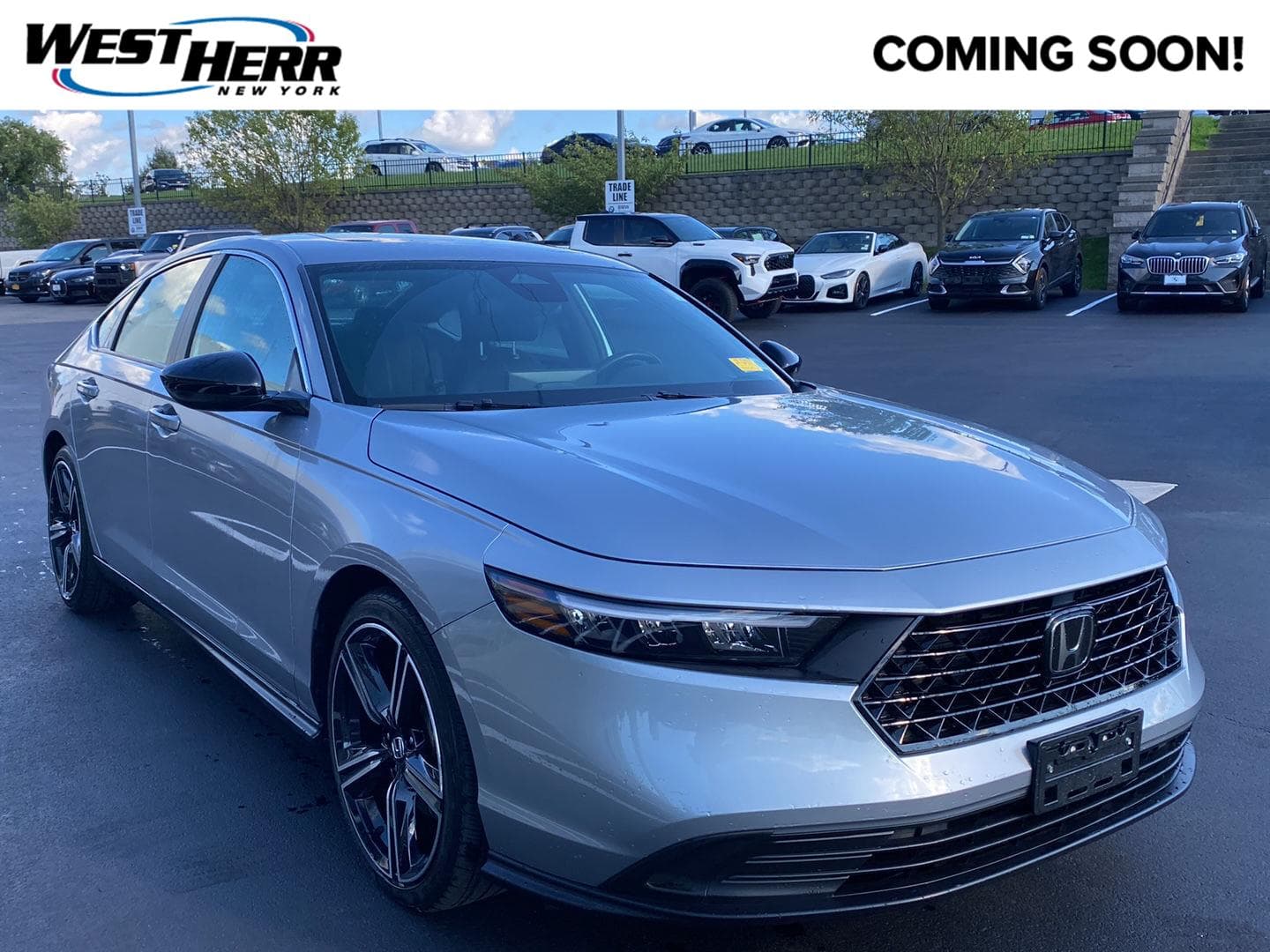 2023 Honda Accord Hybrid Sport — photo 1 of 13
