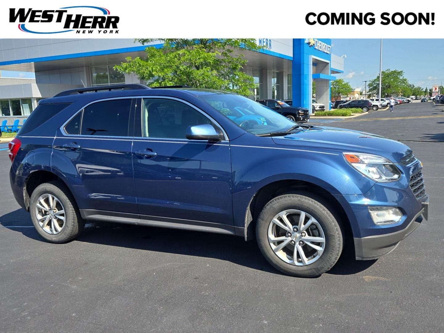 2016 Chevrolet Equinox LT — photo 1 of 15