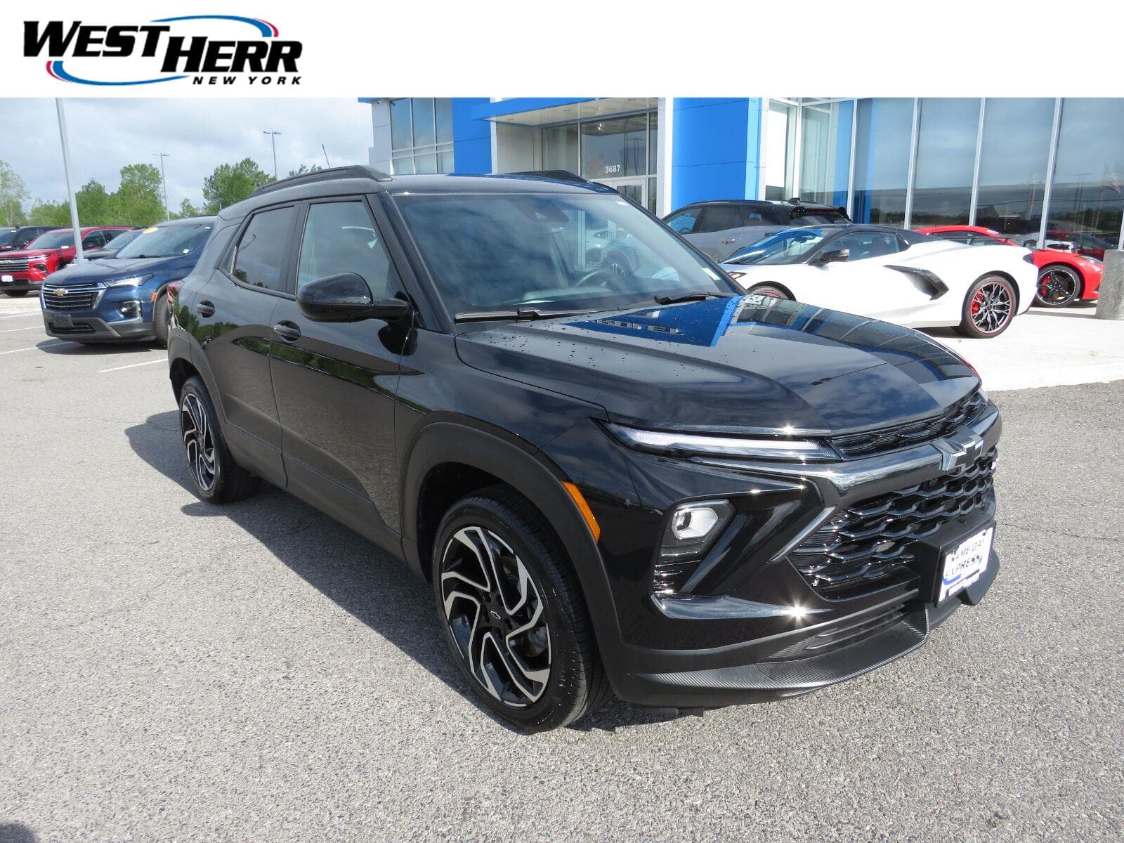 2025 Chevrolet Trailblazer RS — photo 1 of 30