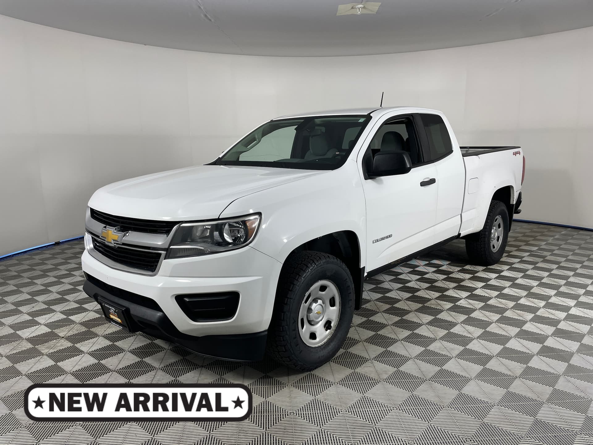 2018 Chevrolet Colorado 4WD Work Truck — photo 1 of 24