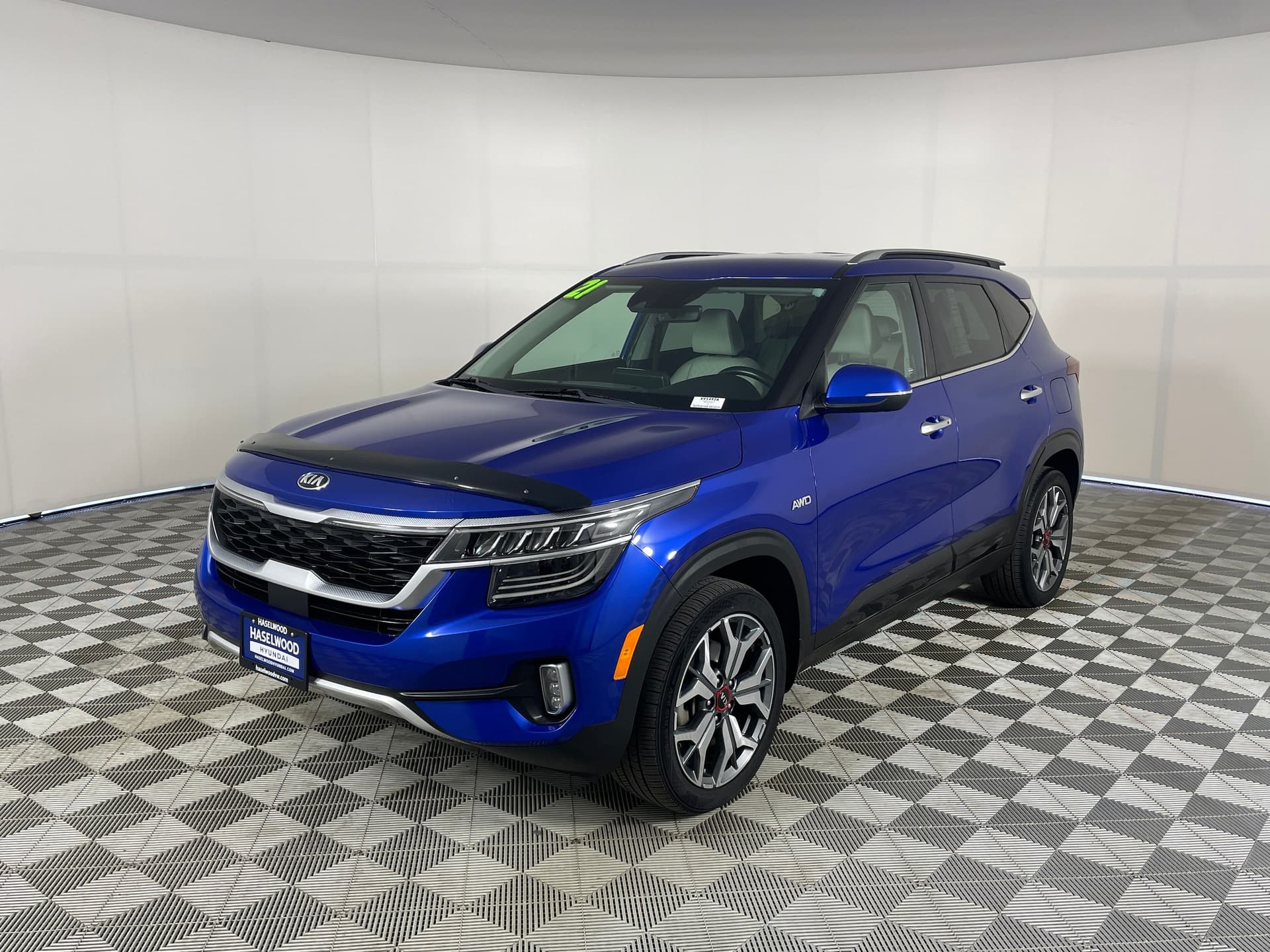 2021 Kia Seltos SX — photo 1 of 25