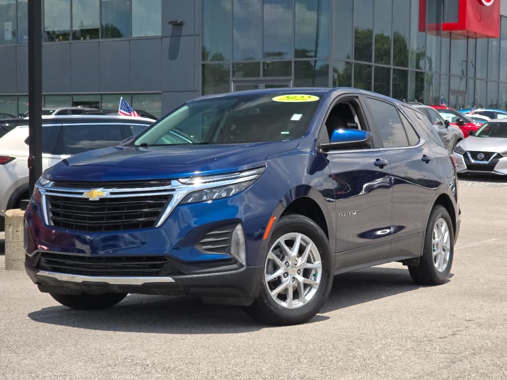2022 Chevrolet Equinox LT — photo 1 of 33