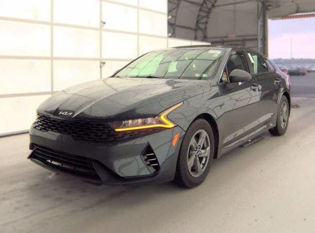 2022 Kia K5 LXS — photo 1 of 11