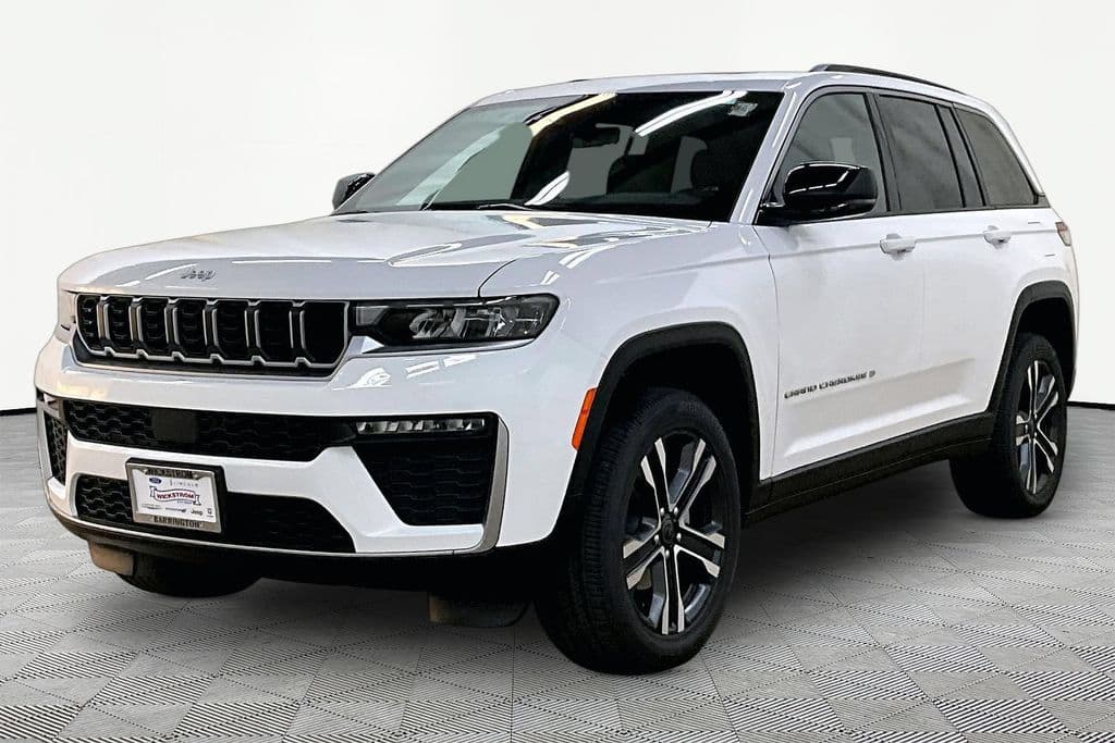 2027 Jeep Grand Cherokee Limited — photo 1 of 32