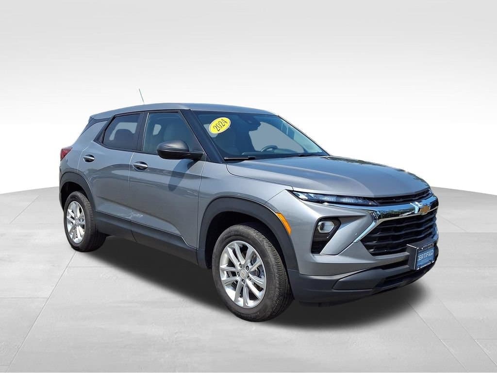 2024 Chevrolet Trailblazer LS — photo 1 of 30