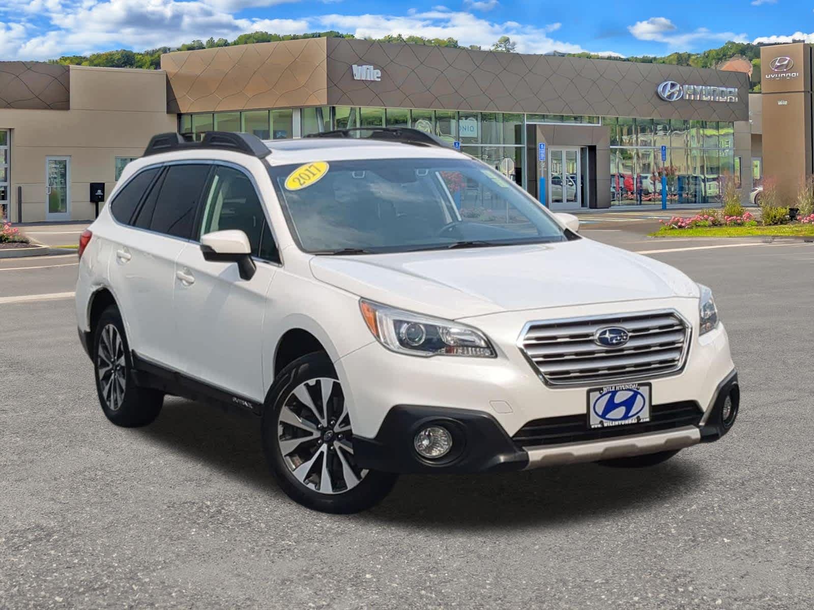 2017 Subaru Outback Limited — photo 1 of 24
