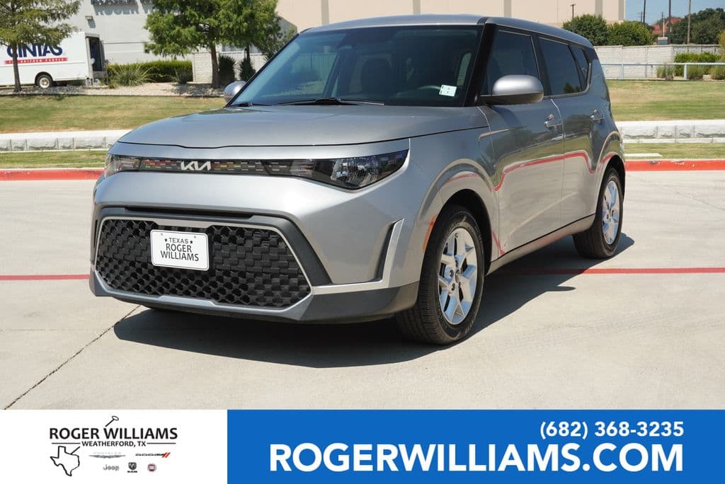 2023 Kia Soul LX — photo 1 of 27