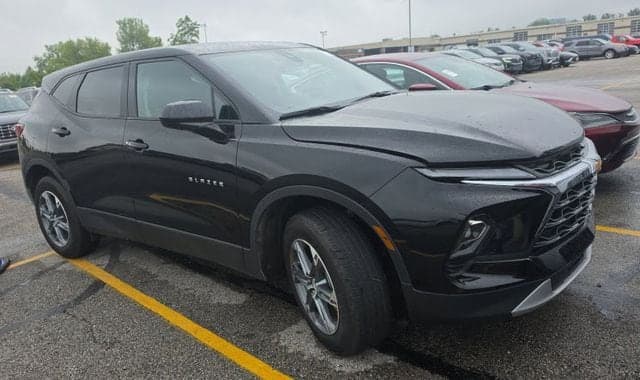 2025 Chevrolet Blazer LT — photo 1 of 5