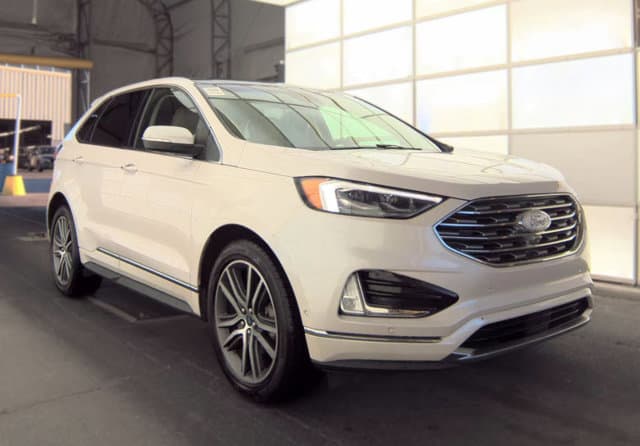 2019 Ford Edge Titanium — photo 1 of 11