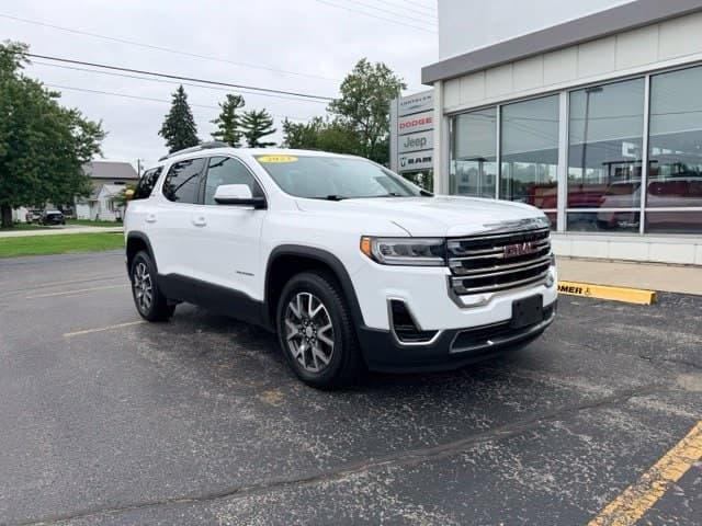 2023 GMC Acadia SLE — photo 1 of 35