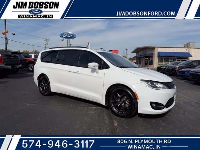2020 Chrysler Pacifica Limited — photo 1 of 39