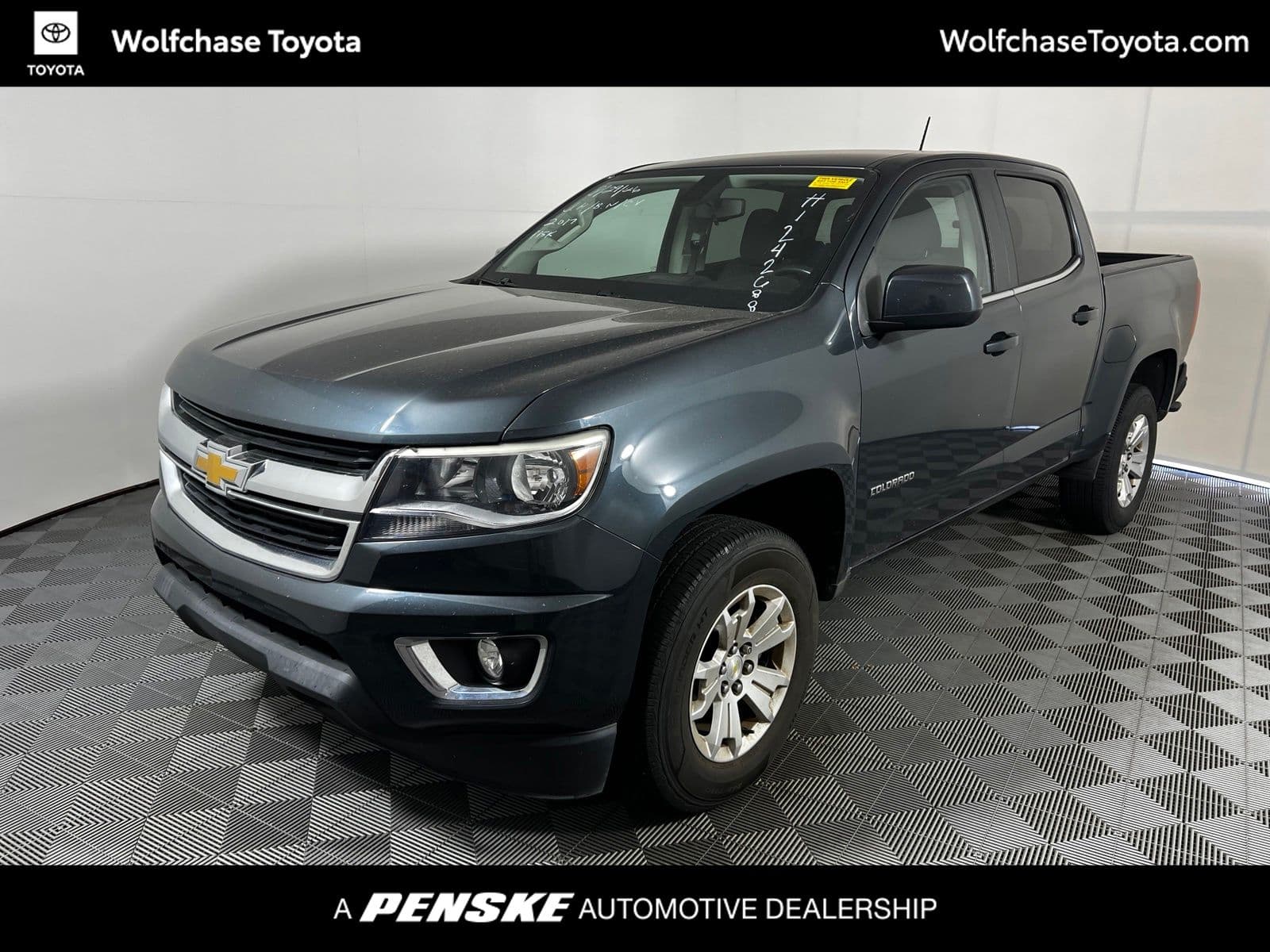 2017 Chevrolet Colorado 2WD LT — photo 1 of 11