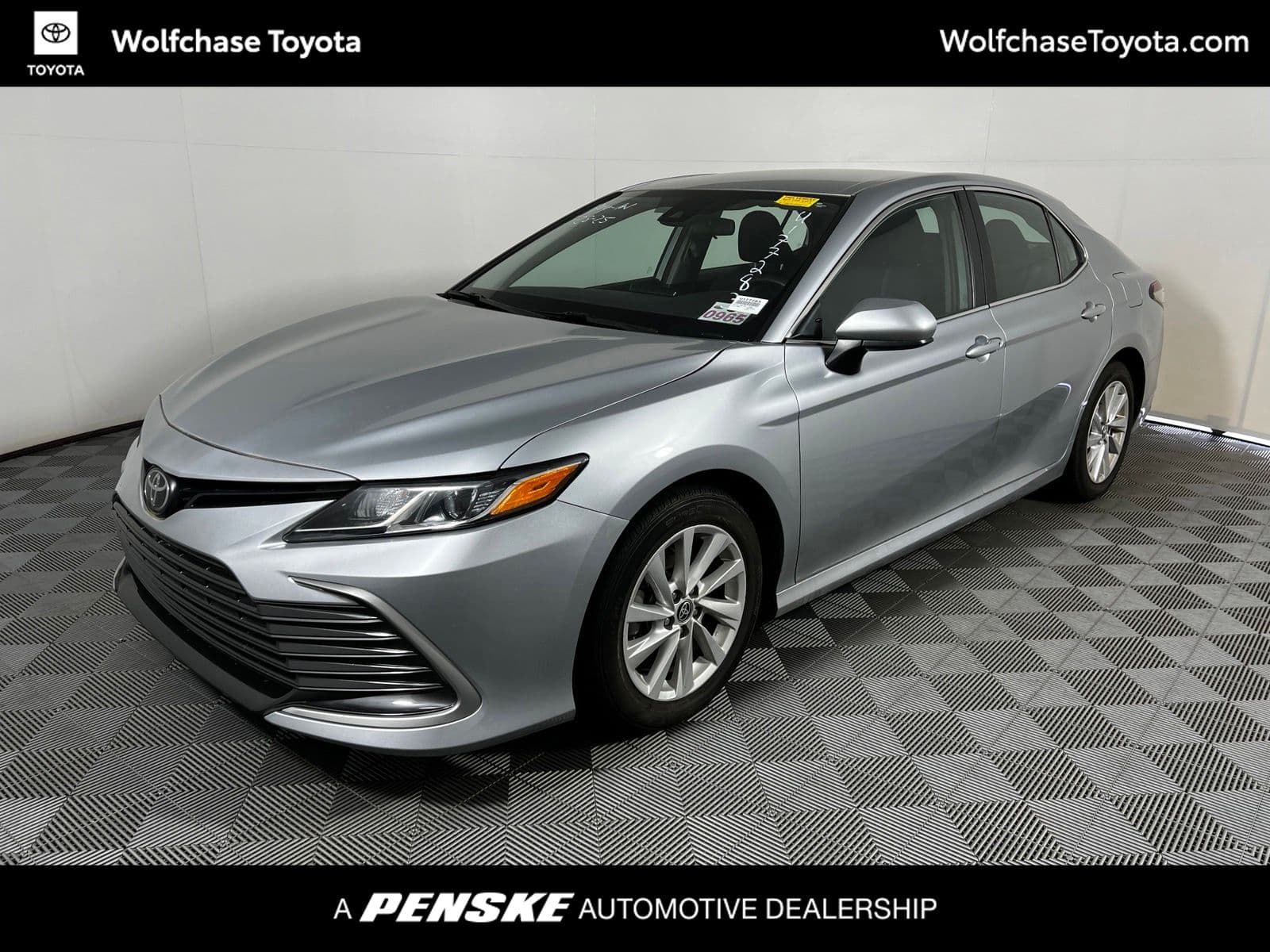2024 Toyota Camry LE — photo 1 of 8