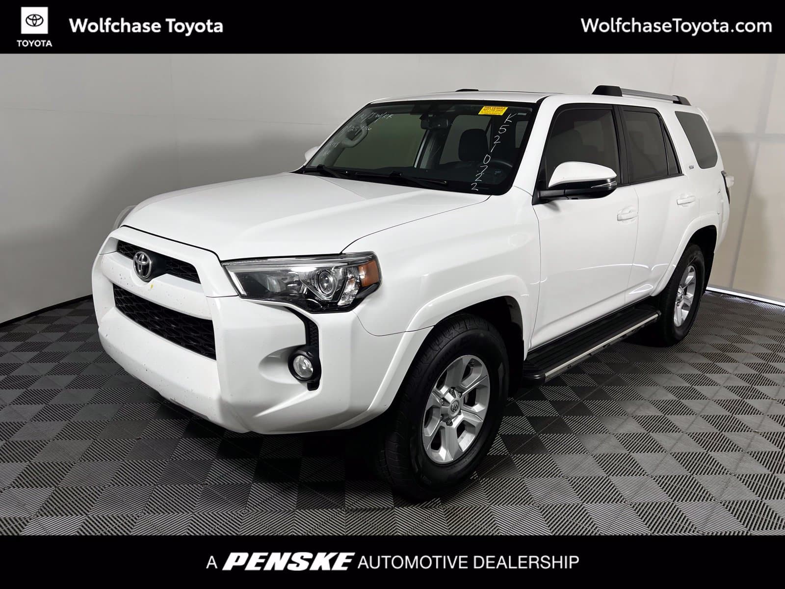 2019 Toyota 4Runner SR5 Premium — photo 1 of 11