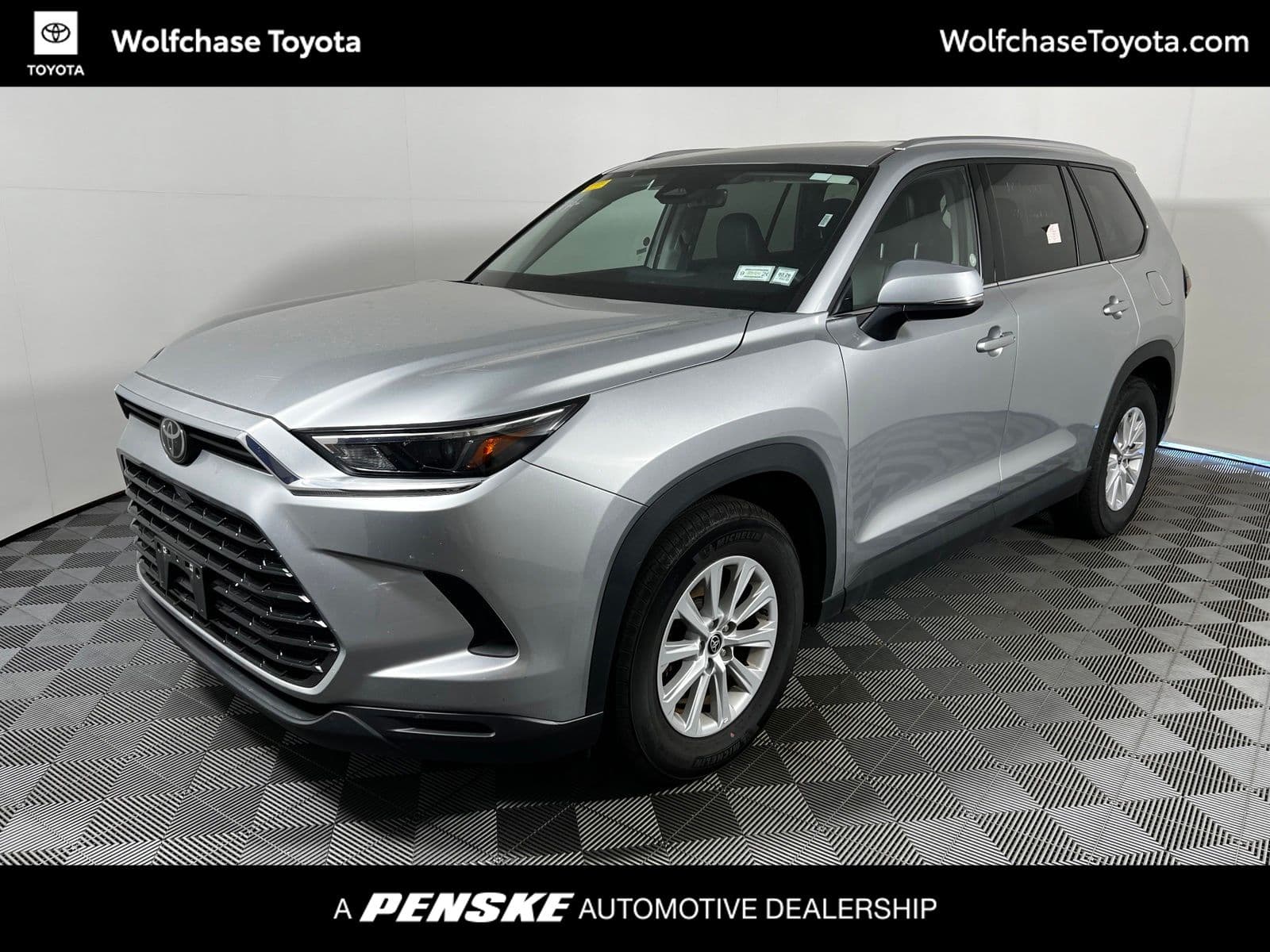 2025 Toyota Grand Highlander XLE — photo 1 of 10