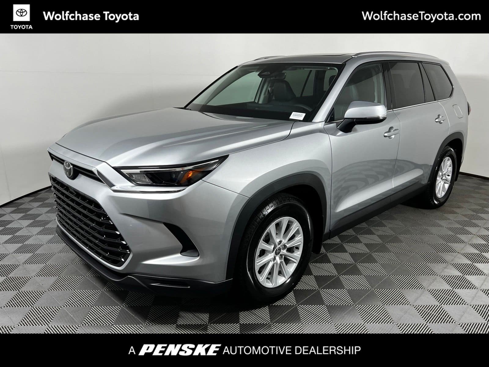 2026 Toyota Grand Highlander XLE — photo 1 of 28