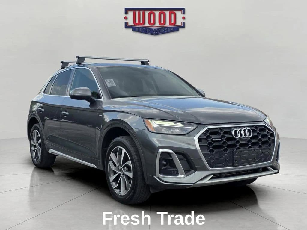 2024 Audi Q5 45 S Line Premium — photo 1 of 17