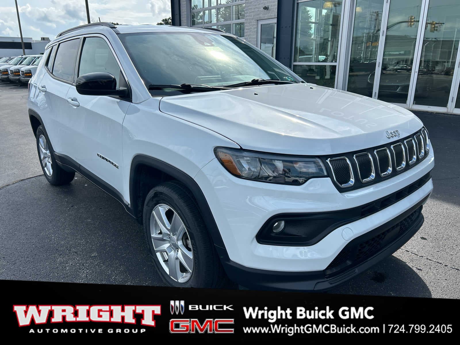 2022 Jeep Compass Latitude — photo 1 of 29