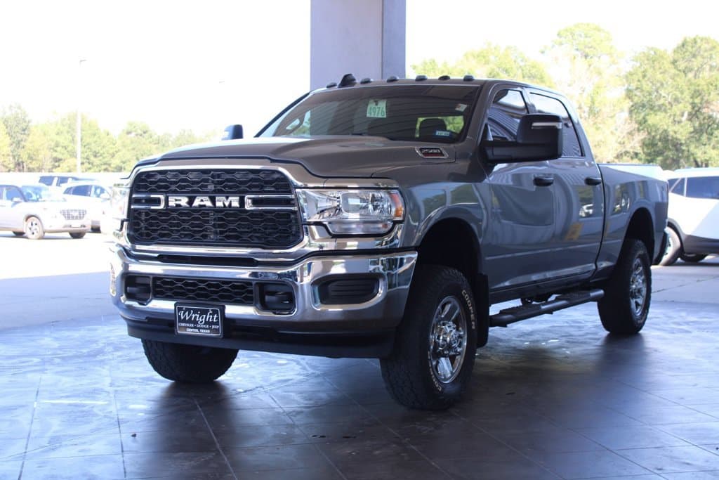 2024 RAM 2500 Tradesman — photo 1 of 12