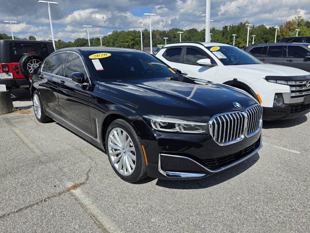 2020 BMW 7 Series 740i — photo 1 of 6