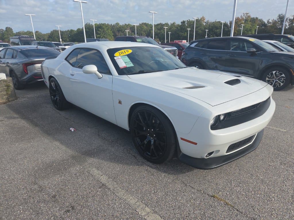 2019 Dodge Challenger R/T Scat Pack — photo 1 of 8