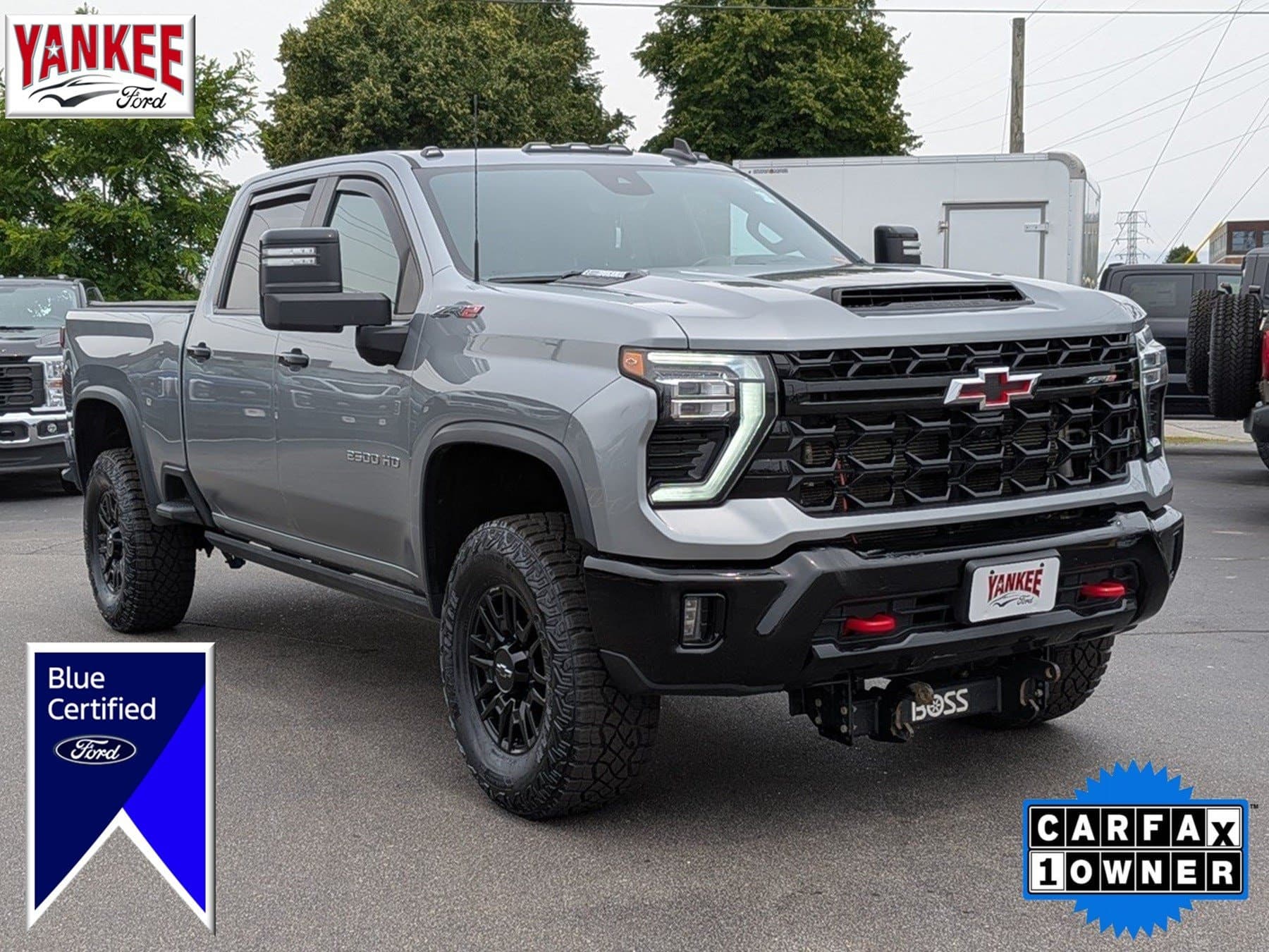 2024 Chevrolet Silverado 2500HD ZR2 — photo 1 of 37