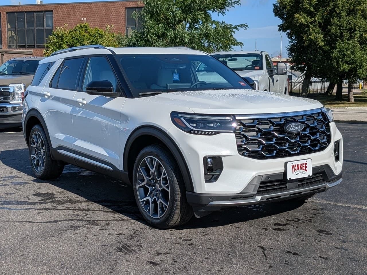 2027 Ford Explorer Platinum — photo 1 of 45