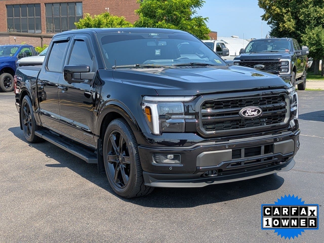 2025 Ford F-150 LARIAT — photo 1 of 39