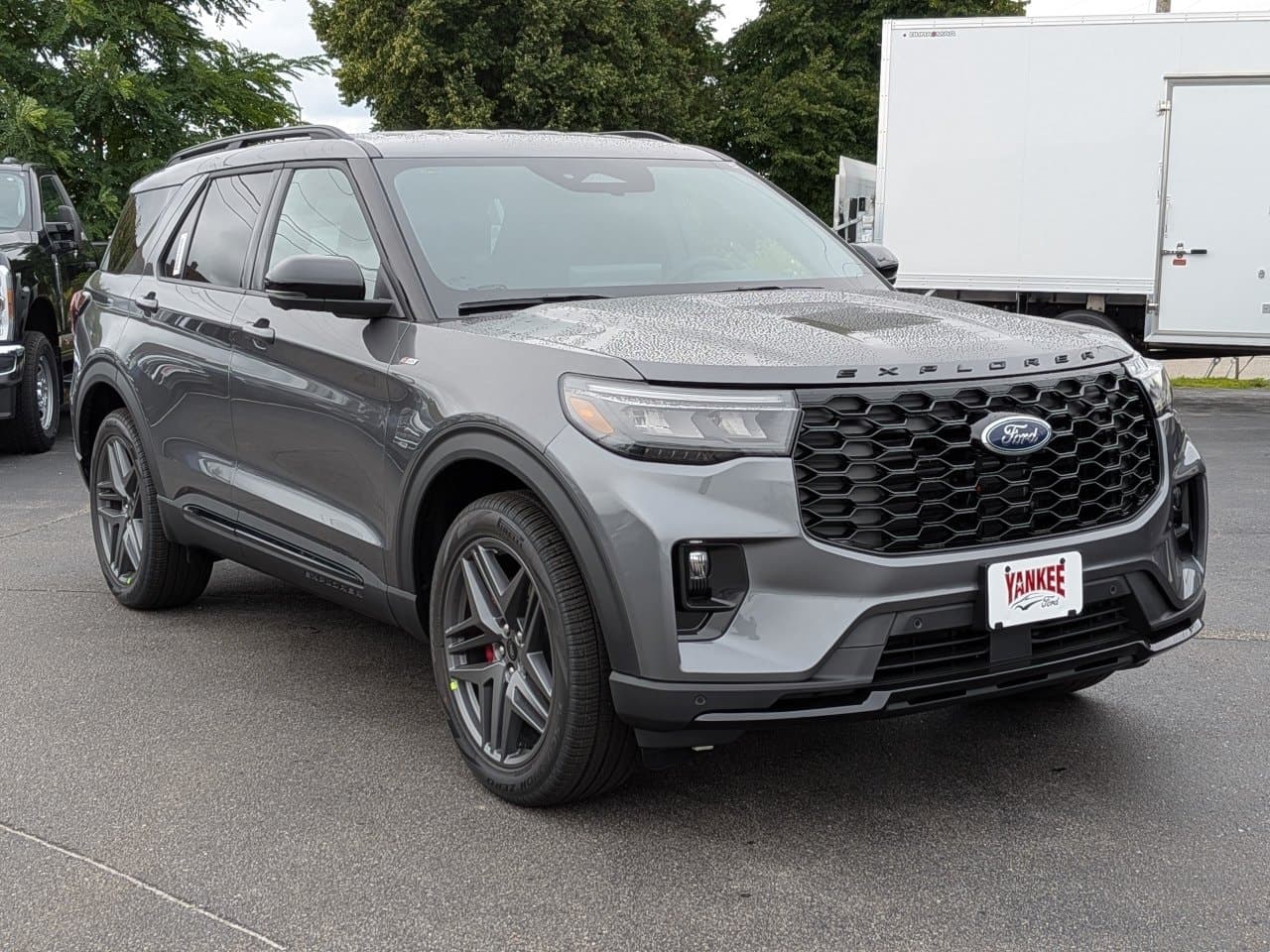2026 Ford Explorer ST-Line — photo 1 of 43