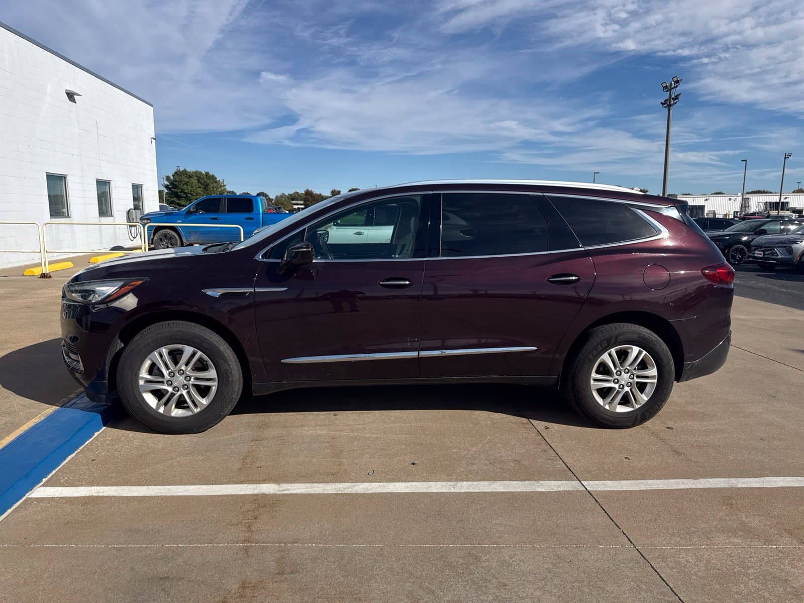 2018 Buick Enclave Essence — photo 1 of 5