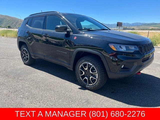 2026 Jeep Compass TRAILHAWK 4X4 — photo 1 of 41