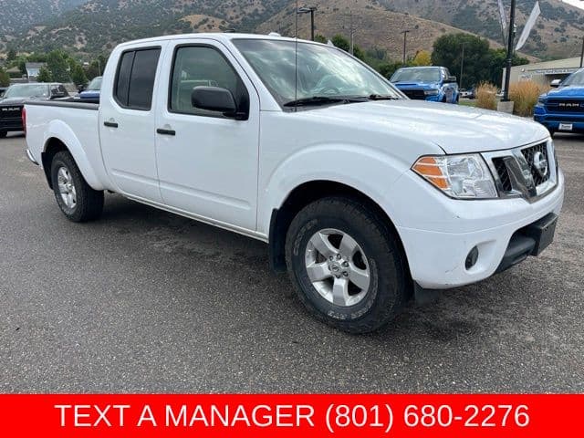 2012 Nissan Frontier SV — photo 1 of 25