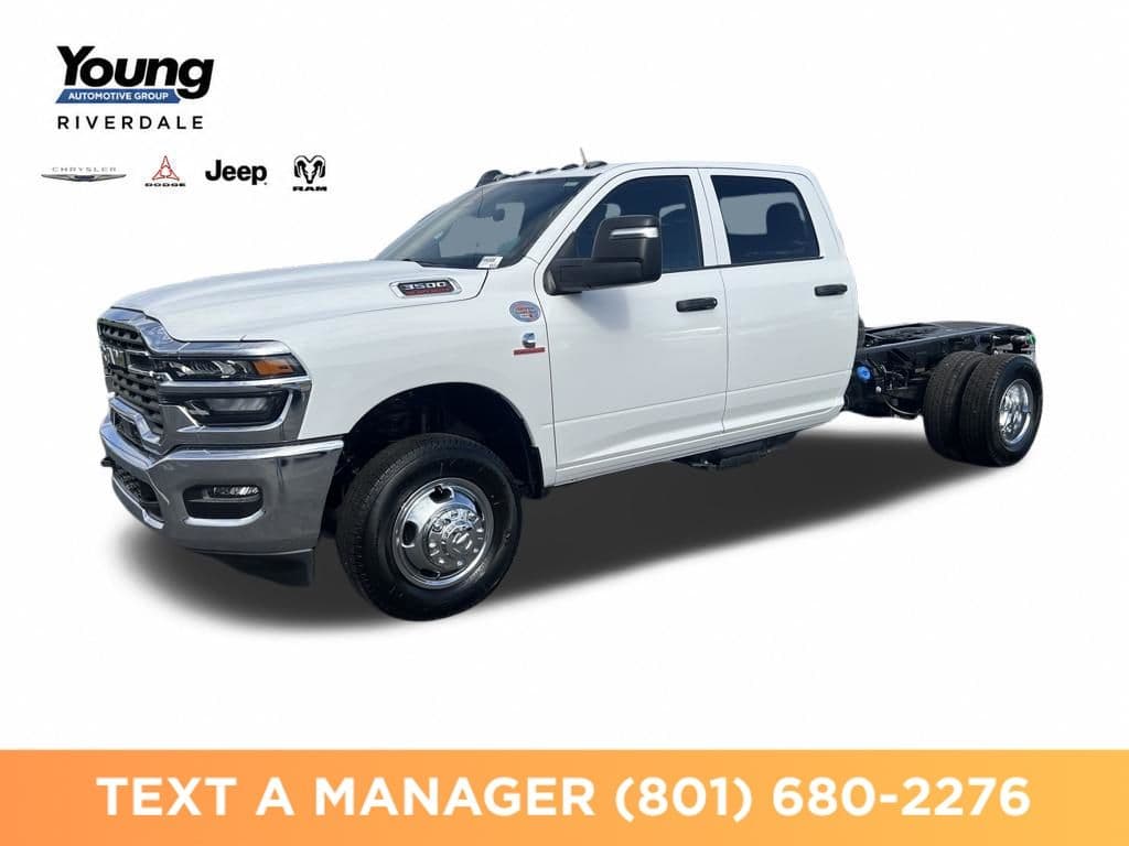 2026 RAM 3500 TRADESMAN CREW CAB CHASSIS 4X4 60' CA — photo 1 of 32