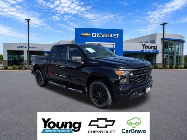 2023 Chevrolet Silverado 1500 Custom — photo 1 of 25
