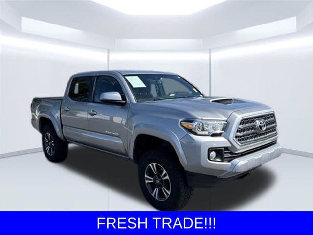 2017 Toyota Tacoma Base — photo 1 of 6