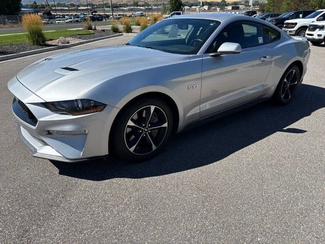 2019 Ford Mustang GT — photo 1 of 24