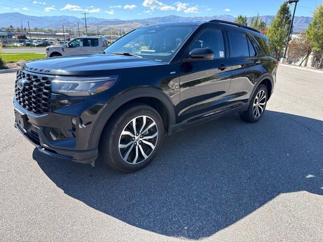 2026 Ford Explorer ST-Line — photo 1 of 28