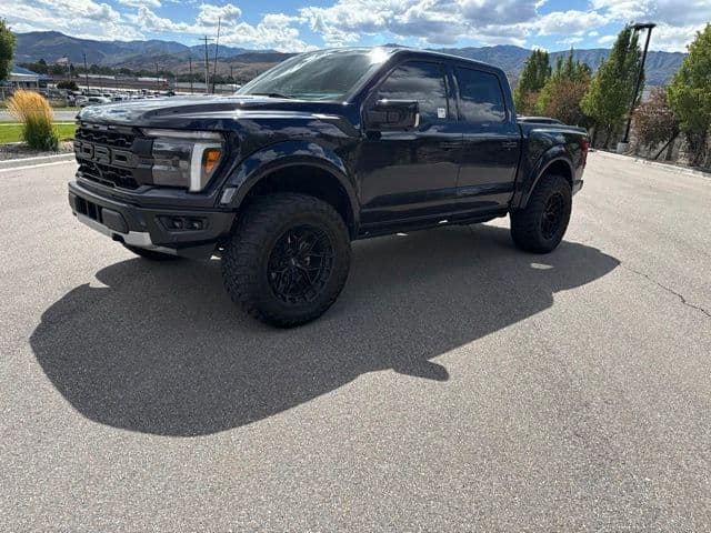2025 Ford F-150 Raptor — photo 1 of 35