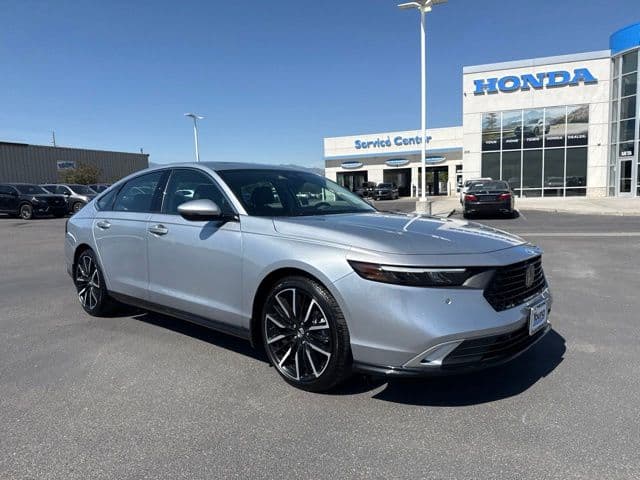 2025 Honda Accord Hybrid Touring — photo 1 of 26