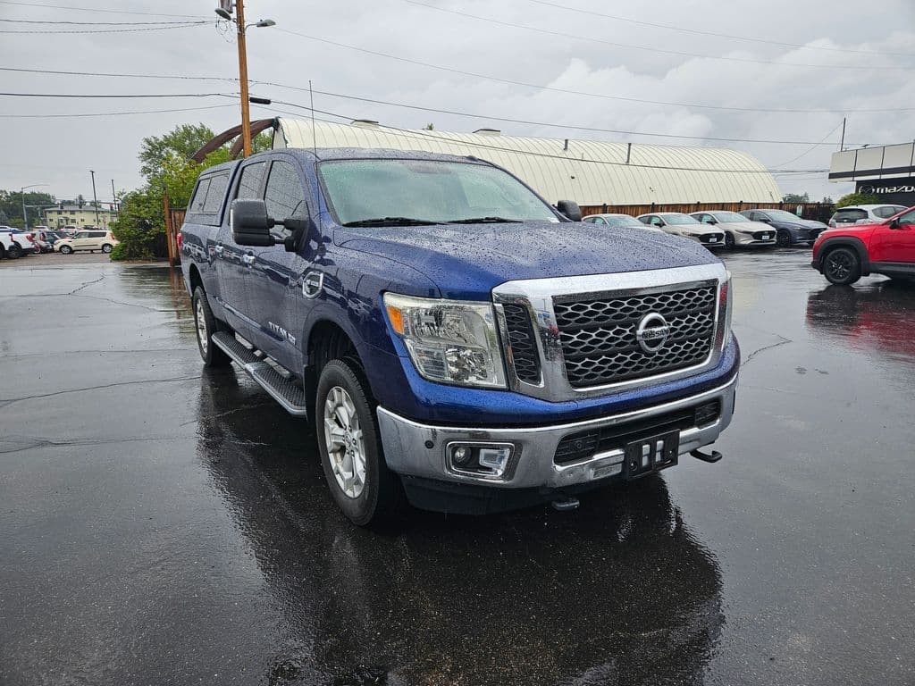 2016 Nissan Titan XD SV — photo 1 of 16