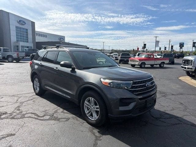 2020 Ford Explorer XLT — photo 1 of 25