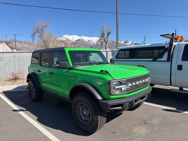 2025 Ford Bronco Badlands — photo 1 of 49