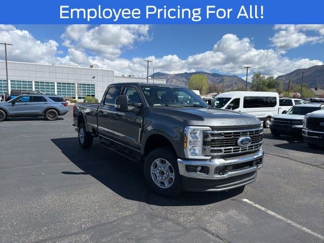 2026 Ford F-350 Lariat — photo 1 of 47