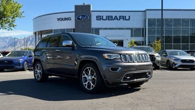 2021 Jeep Grand Cherokee Overland — photo 1 of 26