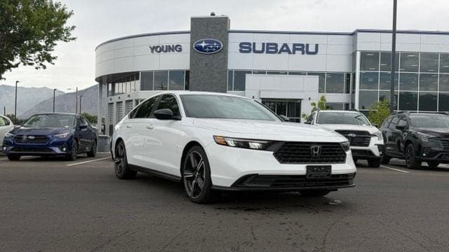 2023 Honda Accord Hybrid Sport — photo 1 of 28